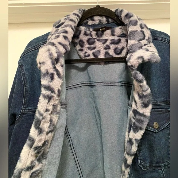 Y2K Faux Fur lined denim jacket women’s size 1X animal print cheetah girls - Picture 2 of 8